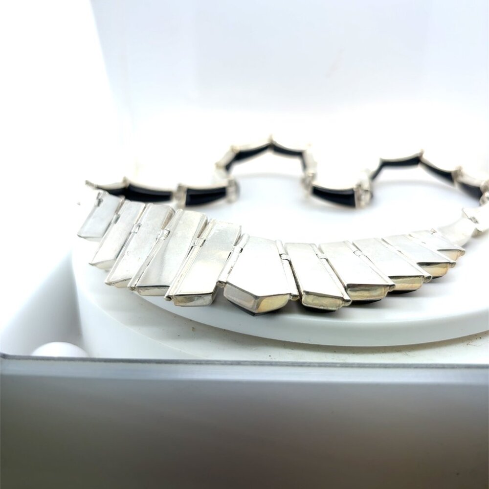Necklace - Picture 3 of 7